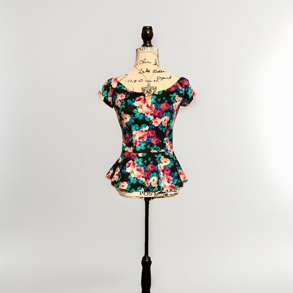 DEB Floral black Peplum Top Size Small